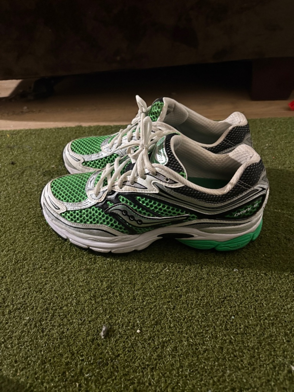 Saucony Green, White and Black Mesh Running Shoes